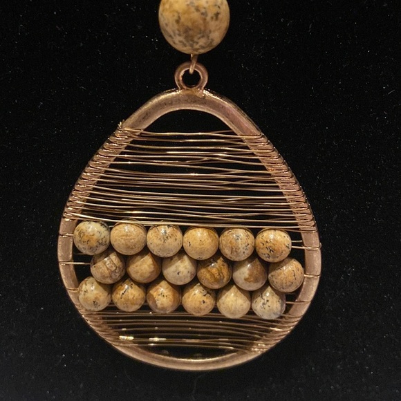 POMINA Beautiful Necklace - Picture 2 of 6